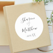 Moderne Zwarte en Witte Handgeschreven Script Trou Ronde Sticker