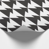 Moderne zwarte en witte kerstboom cadeaupapier (Hoek)