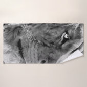 Moderne zwarte en witte olieverf van koning lion, badhanddoek (Badhanddoek)
