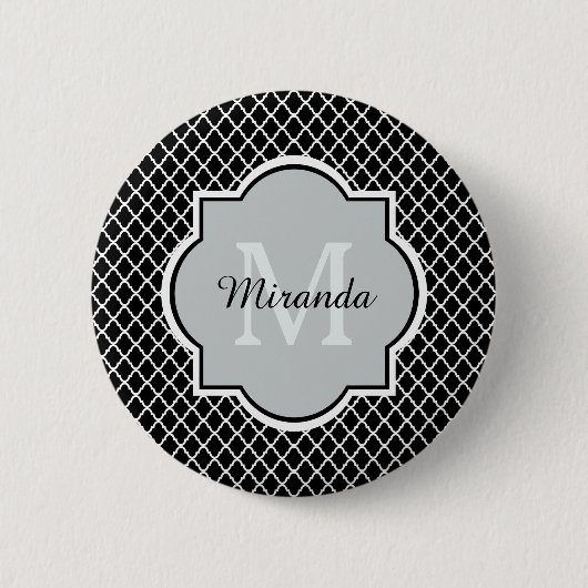 Moderne zwarte en witte Quatrefoil Monogramnaam Ronde Button 5,7 Cm (Voorkant)