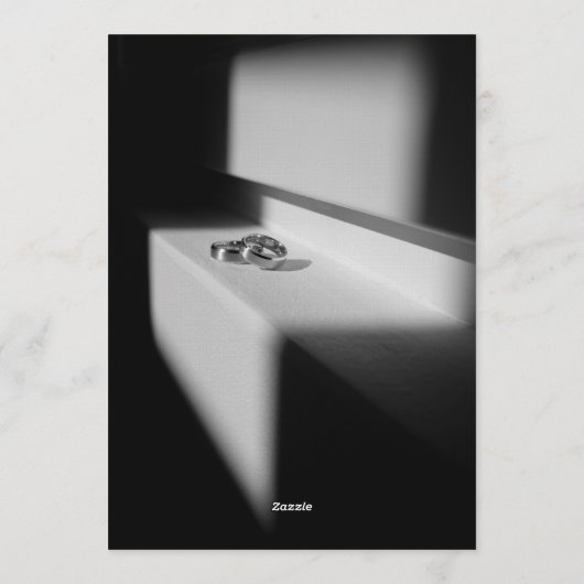 Moderne zwarte en witte schaduwring verlovingsring kaart (Achterkant)