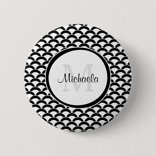 Moderne zwarte en witte schelpen Monogram en naam Ronde Button 5,7 Cm (Voorkant)