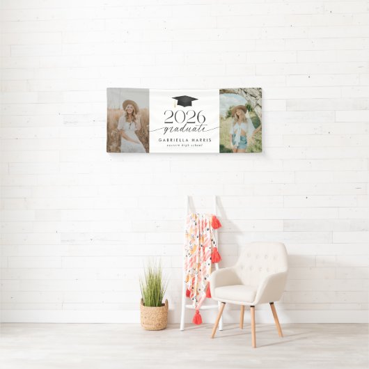 Moderne Zwarte en Witte Script Afstudeerfeest Spandoek (Insitu)