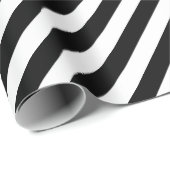 Moderne zwarte en witte strepen met kerstmis cadeaupapier (Rol Hoek)