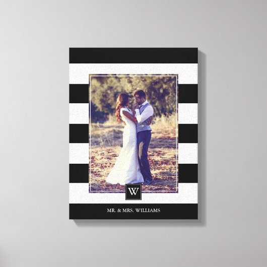 Moderne zwarte en witte strepen Monogrammed Foto Canvas Afdruk (Voorkant)