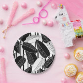 Moderne zwarte ficus verlaat abstracte striped afd papieren bordje (Feest)