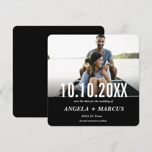 MODERNE ZWARTE FOTO VAN DE KAARTKOORD DE DATUM SAVE THE DATE (Voorkant / Achterkant)