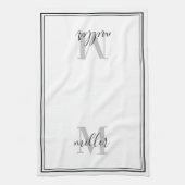Moderne Zwarte Frame Familie Monogram Theedoek (Verticaal)