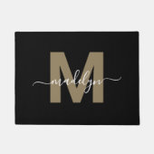 Moderne Zwarte Gouden Monogramnaam Deurmat (Voorkant)