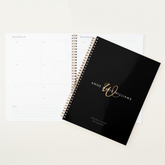 Moderne Zwarte Gouden Script Monogram Planner (Display)