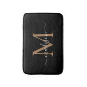 Moderne Zwarte Gouden Witte Monogram Script Naam Badmat (Voorkant Verticaal)