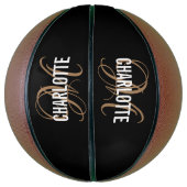 Moderne zwarte goudscriptnaam Basketball Basketbal (Verticaal)