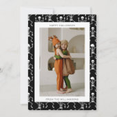 Moderne Zwarte Griezelfoto van Skelet voor Hallowe Feestdagenkaart (Voorkant)