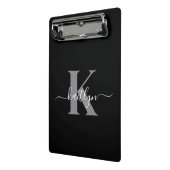 Moderne zwarte grijze script monogram mini klembord (Angled2)