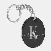 Moderne zwarte grijze script monogram sleutelhanger (Voorkant Links)