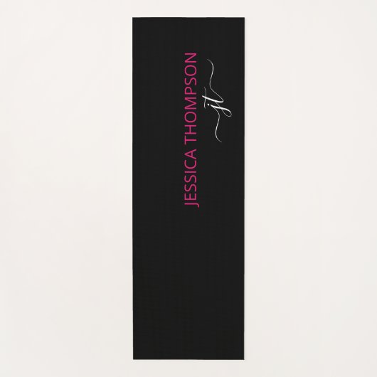 Moderne Zwarte Hot Pink Eenvoudige Script Monogram Yogamat (Voorkant)