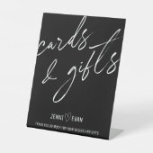 Moderne zwarte kalligrafische kaarten en cadeaubon reclamebord met voetstuk (Voorkant)