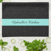 Moderne zwarte luipaard afdruk Aqua Stripe met naa Theedoek (Gevouwen)