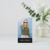 Moderne zwarte minimalistische aangepaste QR-code Visitekaartje (Staand voorkant)