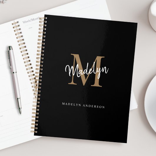 Moderne zwarte monogram Gold legant Script Name Planner
