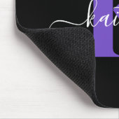 Moderne Zwarte Paarse Script Monogram Muismat (Hoek)