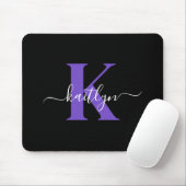Moderne Zwarte Paarse Script Monogram Muismat (Met muis)