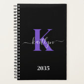 Moderne Zwarte Paarse Script Monogram Planner (Voorkant)