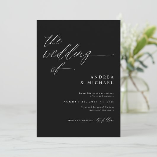 Moderne zwarte romantische bruiloft kaart (Staand voorkant)