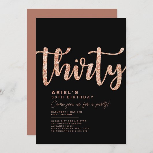 Moderne zwarte & roze gouden 30e verjaardagsuitnod kaart (Voorkant / Achterkant)