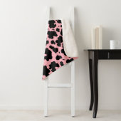 Moderne zwarte roze Koe Huidtextiel Dierafdrukken Sherpa Deken (In situ)