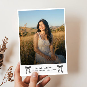 Moderne zwarte strik foto afstudeeraankondiging briefkaart