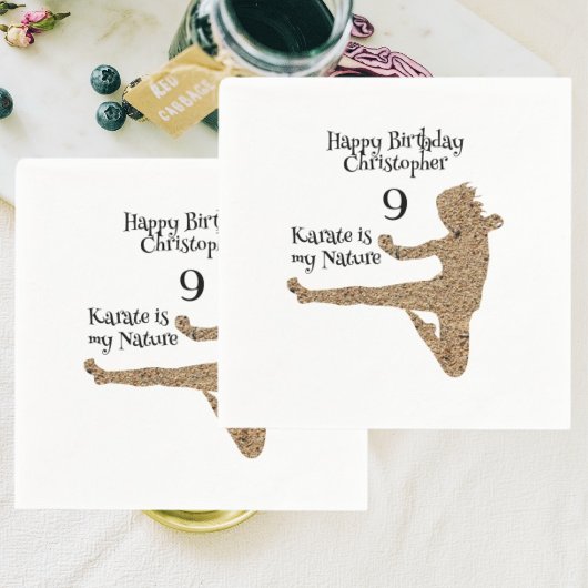 Moderne zwarte vechtsporten karate kinderen verjaa servet