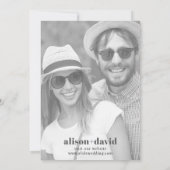 Moderne zwarte witte boog en foto bruiloft save the date (Achterkant)