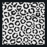 Moderne zwarte witte luipaard dierprintpatroon imitatie canvas print<br><div class="desc">Dit moderne en stijlvolle model voor het afdrukken van dieren is perfect voor de trendy en stijlvolle fashionista. Hij is voorzien van een handgetekende zwarte en witte luipaard cheetah-afdruk. Het is elegant, chic, eenvoudig en modieus. ***BELANGRIJKE NOTA VAN HET ONTWERP: Voor om het even welk verzoek van het douaneontwerp zoals...</div>