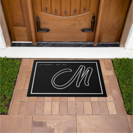 Moderne Zwarte Witte Monogram Script Familienaam Deurmat