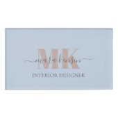 Modert Mocha Mousse Monogram Dusty Blue Naambadge (Voorkant)