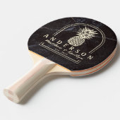 Modest Dark Stone Pineapple Wedding Arch & Name Tafeltennisbatje (Voorkant Gekanteld)