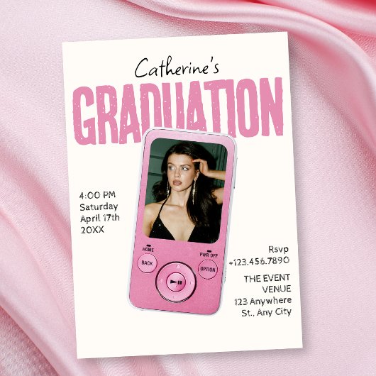 Modist pink white graduation kaart
