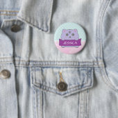 Moe kitten gepersonaliseerde polkadot ronde button 5,7 cm (In situ)