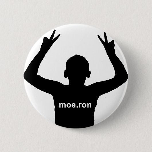 moe.ron ronde button 5,7 cm (Voorkant)