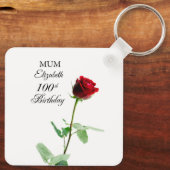 Moeder 100ste Verjaardag Rode Rozenbloem Gepersona Sleutelhanger (Achterkant)