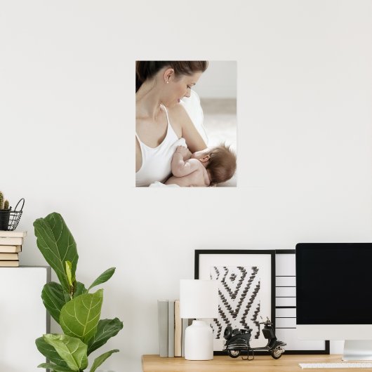 Moeder die borstvoeding geeft baby 2 poster (Thuiskantoor)
