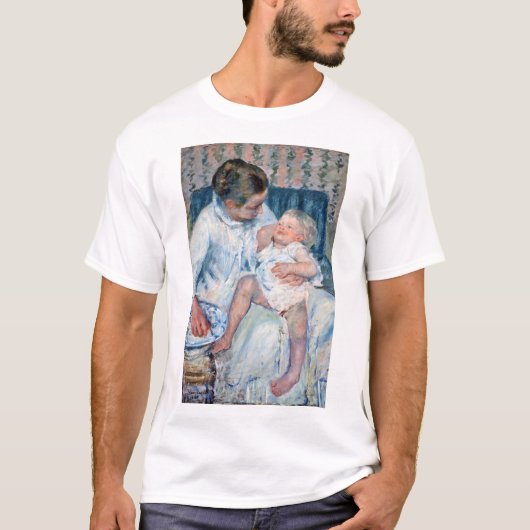 Moeder die haar slaperig kind, Cassatt, wil wassen T-shirt (Voorkant)