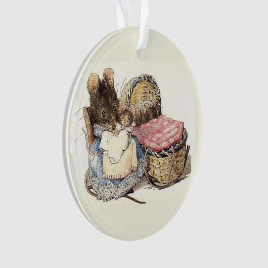 Moeder Dormouse en haar kinderen Kerstmis Ornament (voorkant)