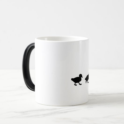 Moeder Duck en Ducklings in Silhouette Magische Mok (Voorkant links)