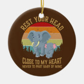 Moeder Elephant en Dumbo rest Keramisch Ornament (Voorkant)