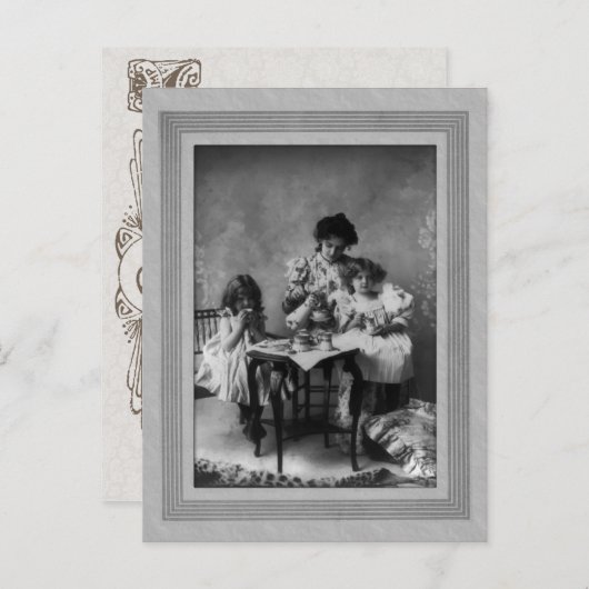 moeder en aughters met theepartij uitnodiging briefkaart (Voorkant / Achterkant)