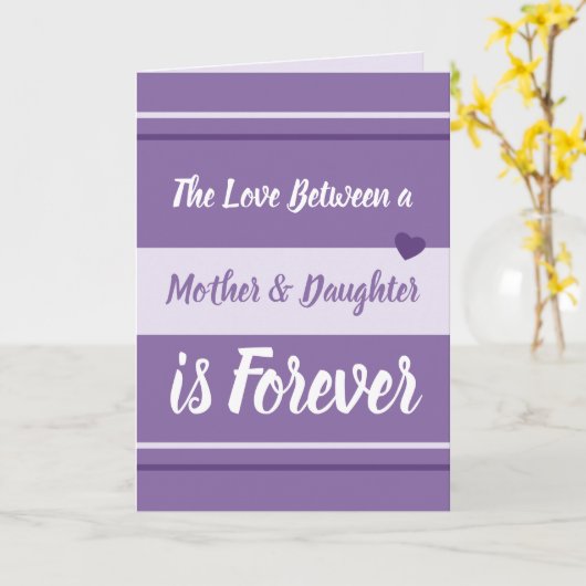 Moeder en dochter houden van je paars en wit kaart (Gele Bloem)