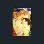 Moeder en kind door Gustav Klimt Grote Art Nouveau Canvas Afdruk<br><div class="desc">Moeder en kind - detail uit The Three Ages of Woman,  een populair schilderij van de Oostenrijkse symbolist & art nouveau kunstenaar Gustav Klimt uit 1905. Grote fine art canvas print</div>