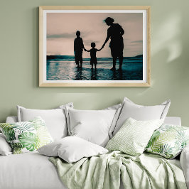 Moeder en kinderen op het strand foto Poster